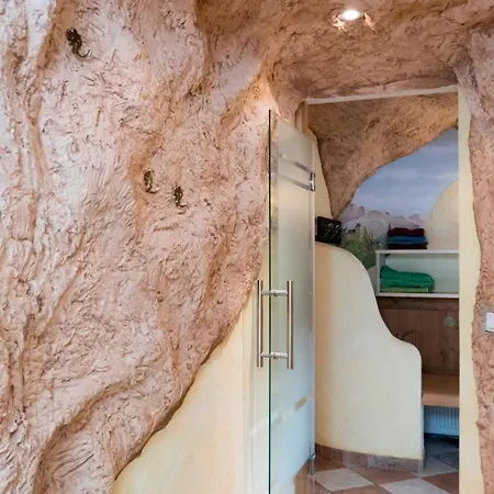 Haslaustube Guest house